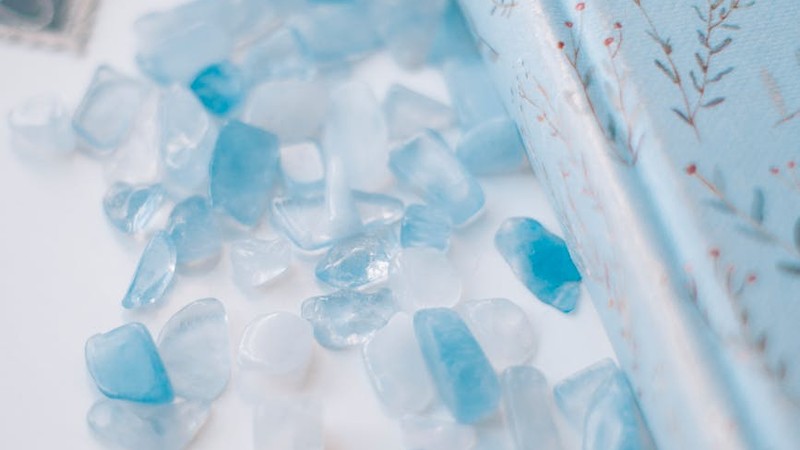 Angelite: The Complete Guide to the Stone of Angelic Connection