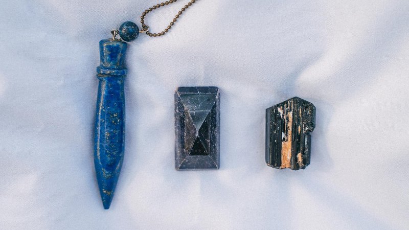 Black Tourmaline Meaning: Protection, Grounding & Healing