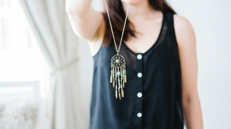 The Complete Guide to Boho Jewelry Style
