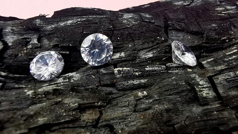 I Walked Into a Jewelry Store and Left $2,000 Poorer