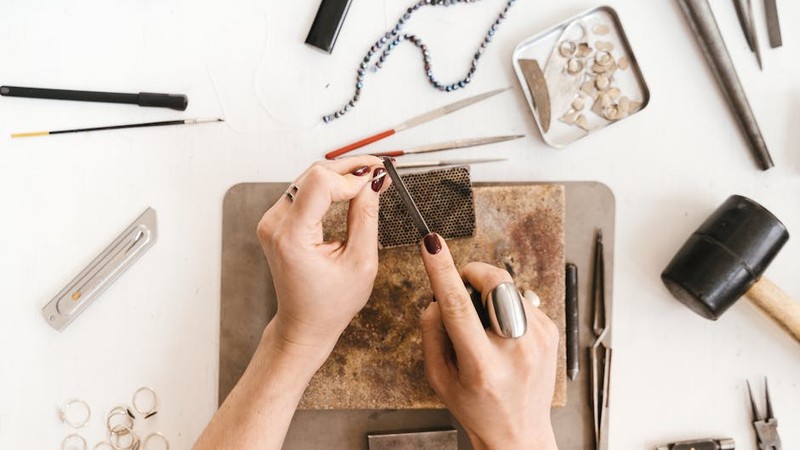 Essential Jewelry Making Tools for Beginners: The Only Guide You Need