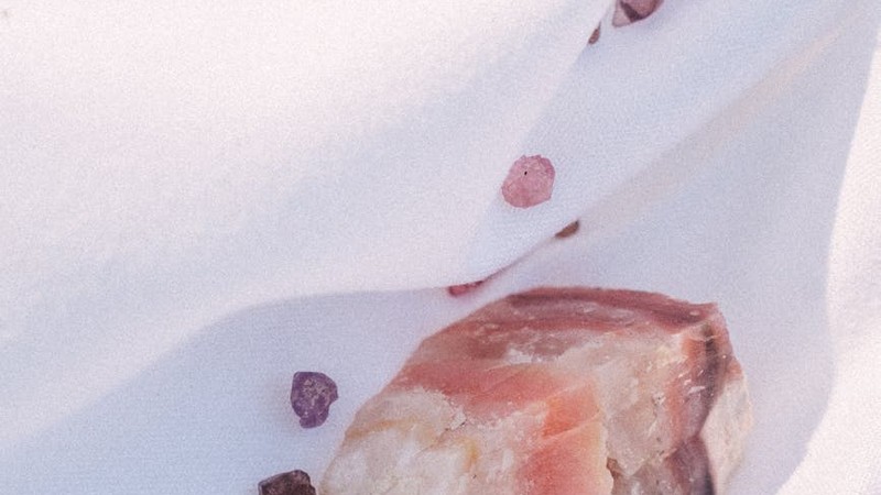 Garnet: The Complete Guide to the Stone of Passion and Vitality