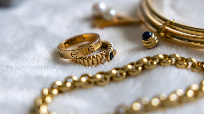 Gold Filled vs Gold Plated vs Solid Gold: Complete Comparison