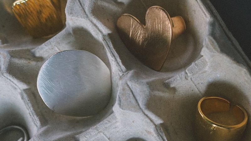 Gold vs Silver Jewelry: Which Metal Is Right for You?