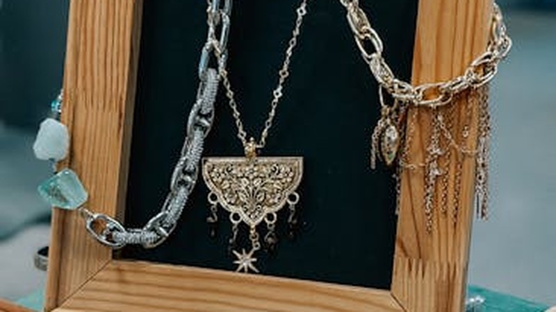 Handmade Jewelry Style Guide: Tips for Every Occasion and Budget