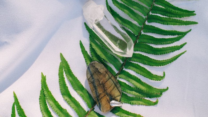 Hematite: The Complete Guide to the Grounding and Balancing Stone