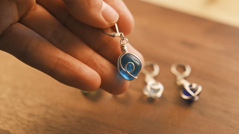 How to Make Wire Wrapped Earrings: A Complete Beginner's Tutorial