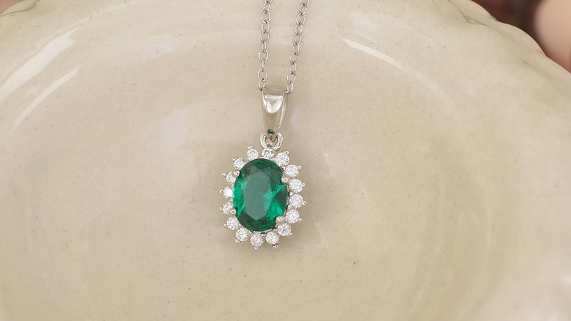 I Had No Idea What to Get My Mom for Her Birthday — Then I Discovered Birthstone Jewelry
