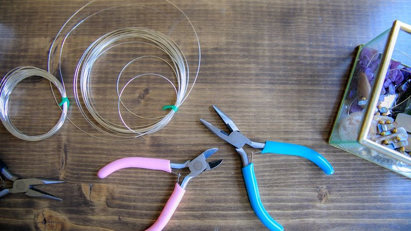 Jewelry Making Tools Guide: Everything You Need to Start Making Jewelry
