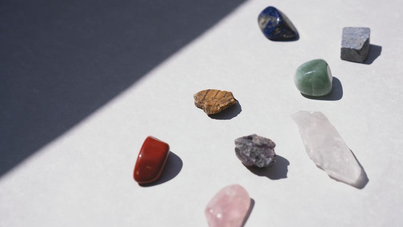 Lepidolite: The Complete Guide to the Stone of Peace and Transition