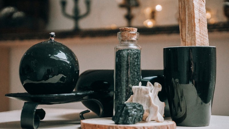 Black Obsidian: The Complete Guide to the Ultimate Protection Stone