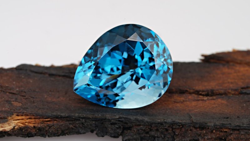Tanzanite: The Complete Guide to the Rarest Blue Gemstone