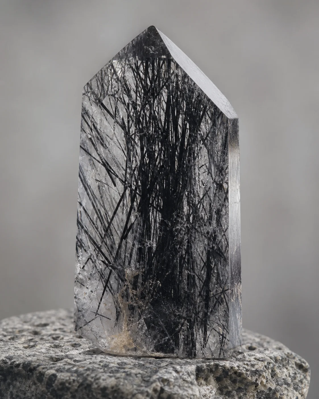 Discover the Enigmatic Pinolith: A Crystal