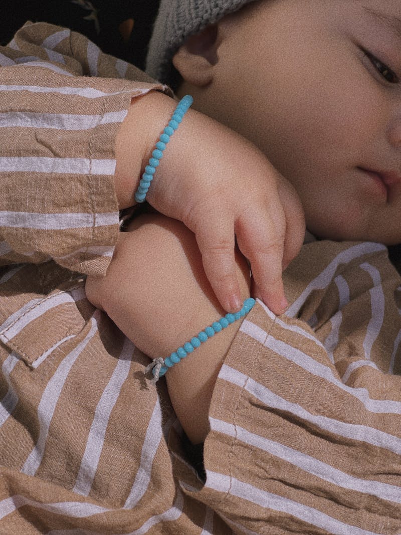 Can you sleep with your bracelets on