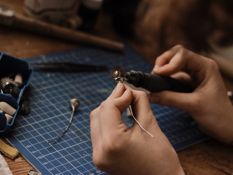 How to Clean Tarnished Silver Jewelry with Things You Already Have at Home