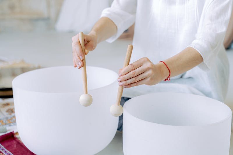 What Is a Singing Bowl and How It Connects to Crystal Healing