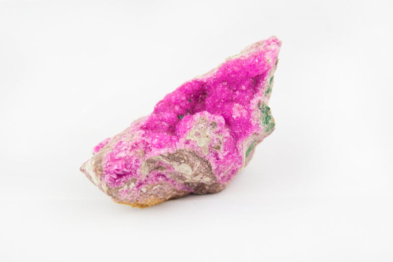 Thulite bracelet: the pink stone from Norway that most people have never heard of