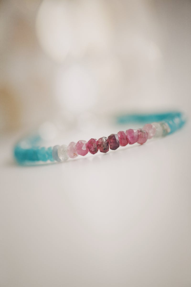 Tourmaline bracelet: the stone that comes in every color