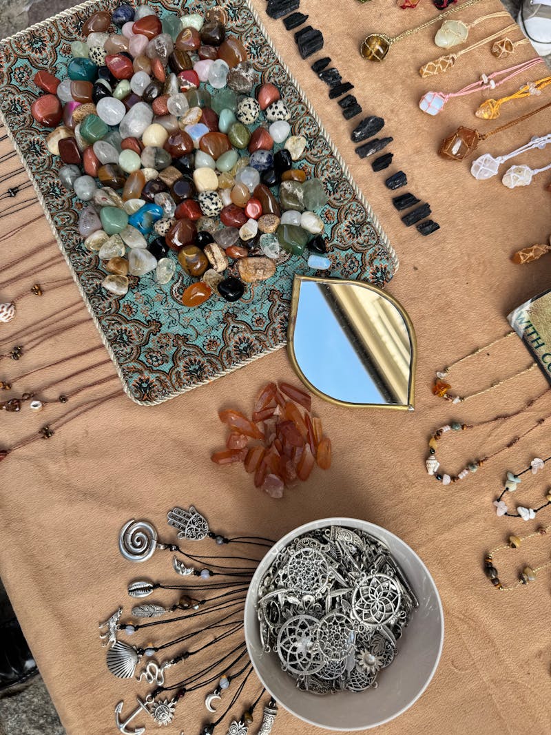 How to Start a Crystal Jewelry Collection: A Practical Guide for Beginners