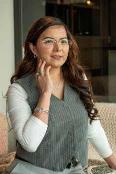 Crystal jewelry for the office: professional but not boring