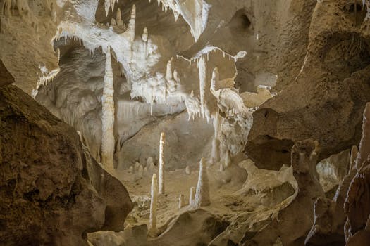 How crystals actually form underground (and why most of what you hear is wrong)