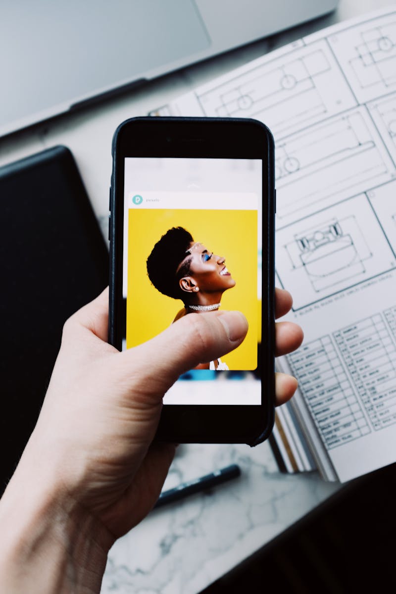 Social Media Marketing Guide for Independent Jewelry Designers: Instagram, TikTok, and More