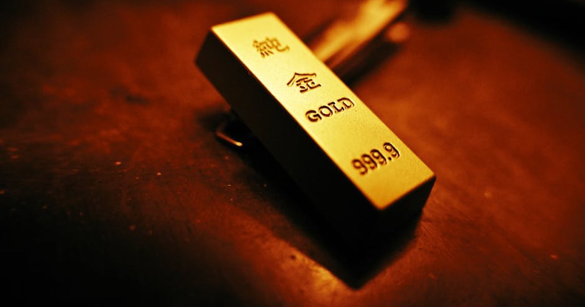 Karat vs Carat: The Difference Explained (With Shopping Examples)
