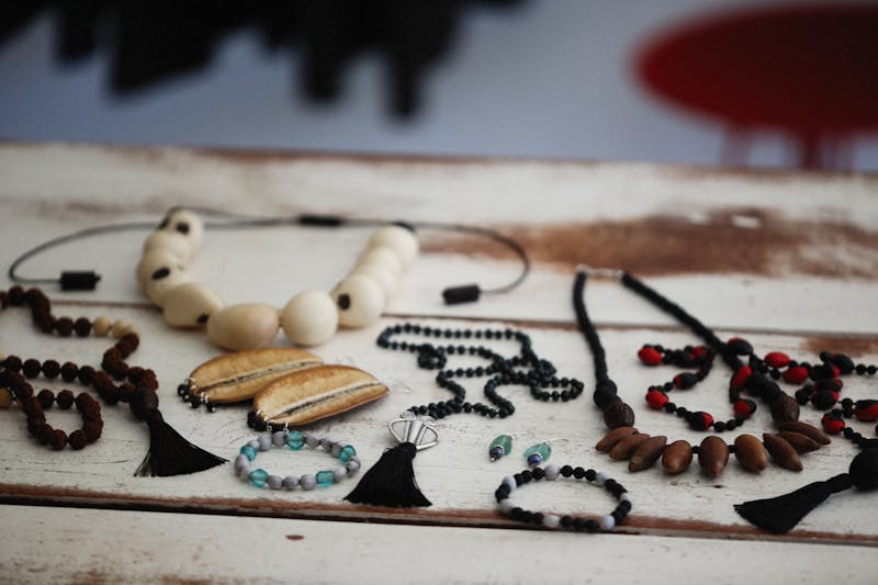 Seasonal Jewelry Styling Guide: How to Wear Jewelry in Spring, Summer, Fall, and Winter