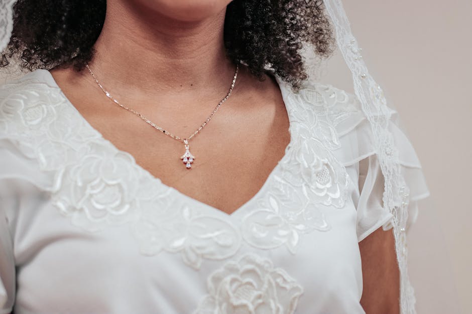 Wedding Jewelry Trends 2026: What Brides Are Actually Wearing